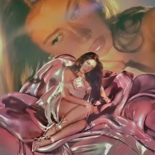 Kali Uchis, Sincerely