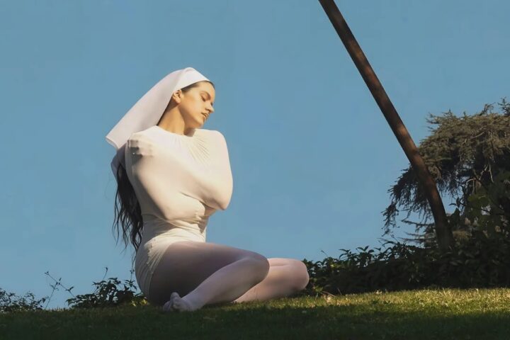 Rosalía, Lux